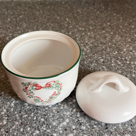 Corelle Coodinates Callaway Holiday Sugar & Creamer Set Vintage July 1999- NIB - Picture 5 of 10